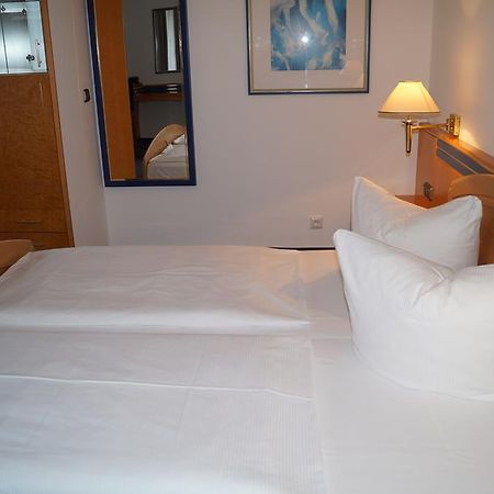 Hotel Rahlstedter Hof Hambourg Extérieur photo