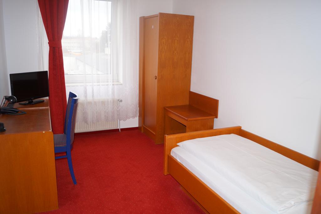 Hotel Rahlstedter Hof Hambourg Extérieur photo