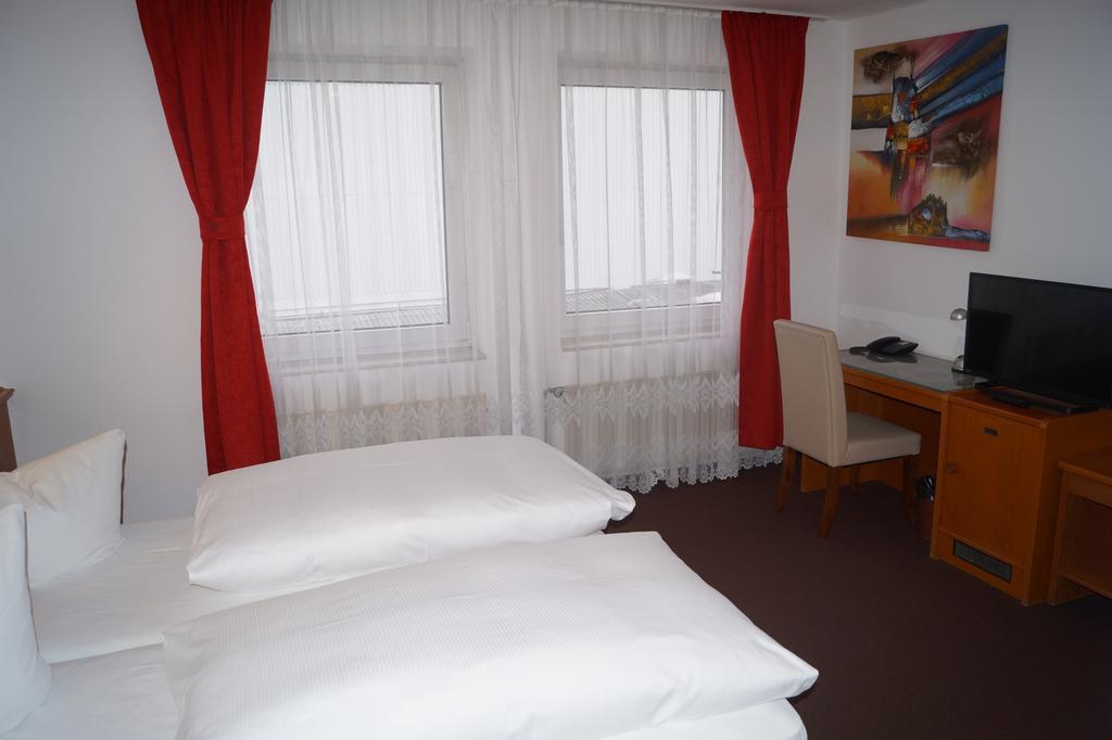 Hotel Rahlstedter Hof Hambourg Extérieur photo