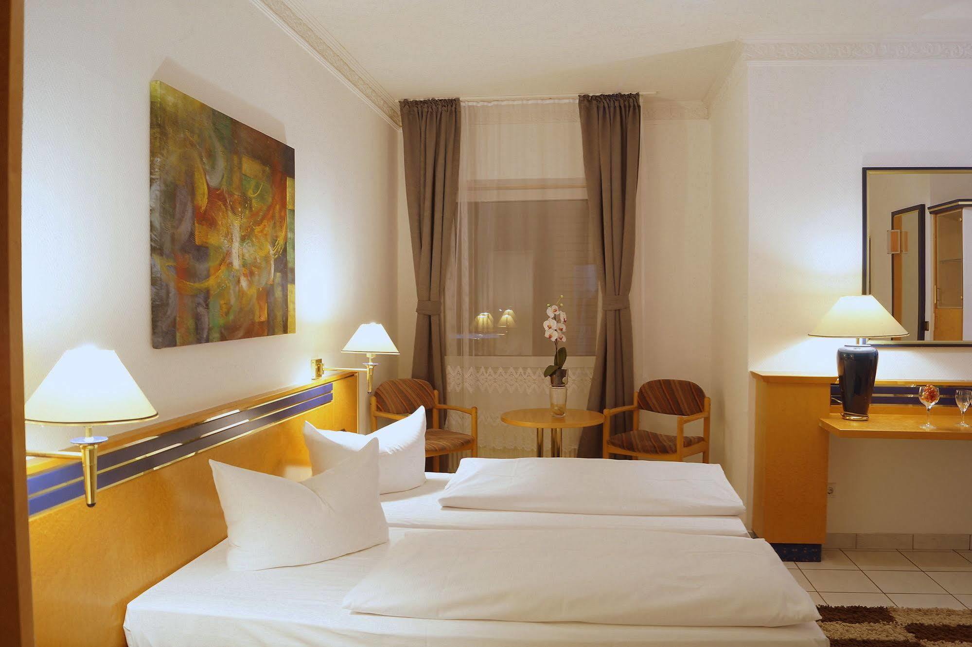 Hotel Rahlstedter Hof Hambourg Extérieur photo