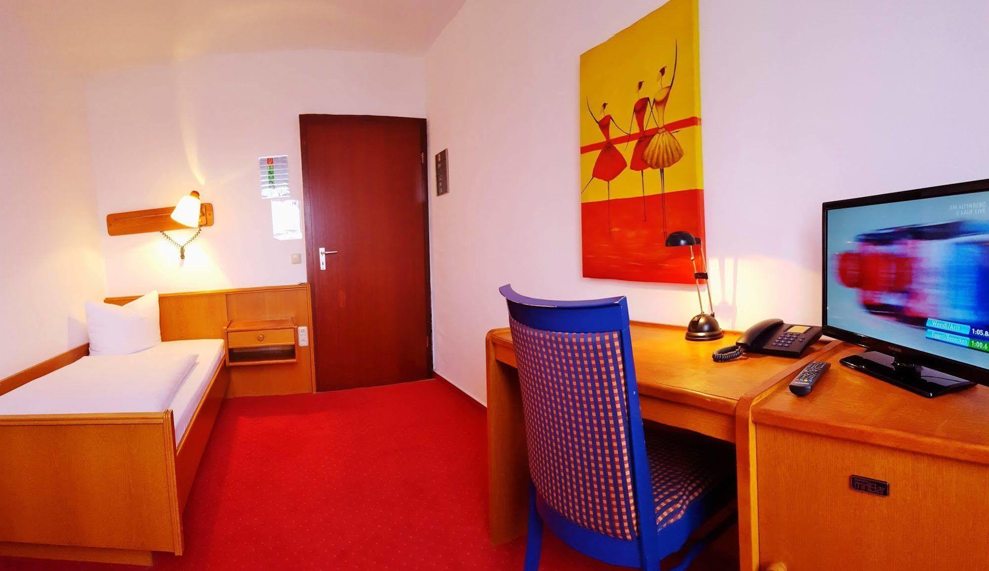 Hotel Rahlstedter Hof Hambourg Extérieur photo