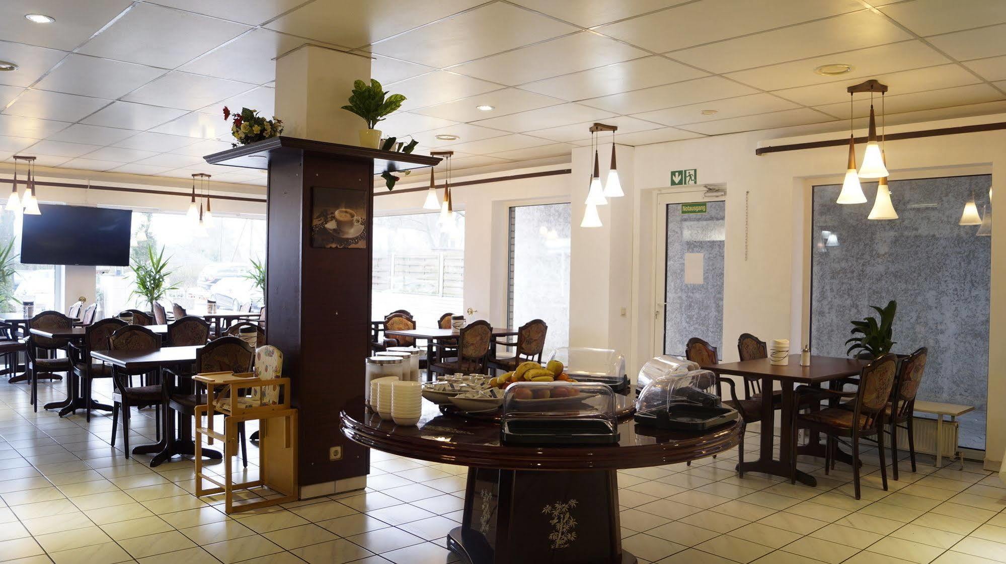 Hotel Rahlstedter Hof Hambourg Extérieur photo